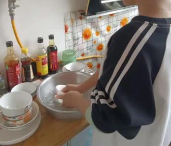 黄南帮妈妈做家务的收获有哪些？